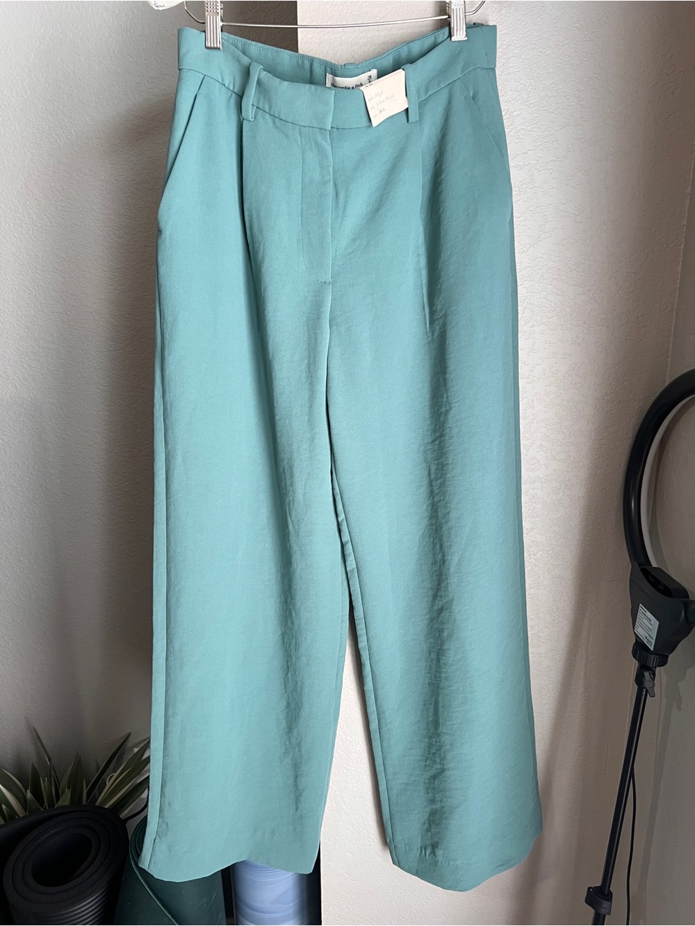 Abercrombie Women’s Wide-Leg Trousers/pants - Crepe material